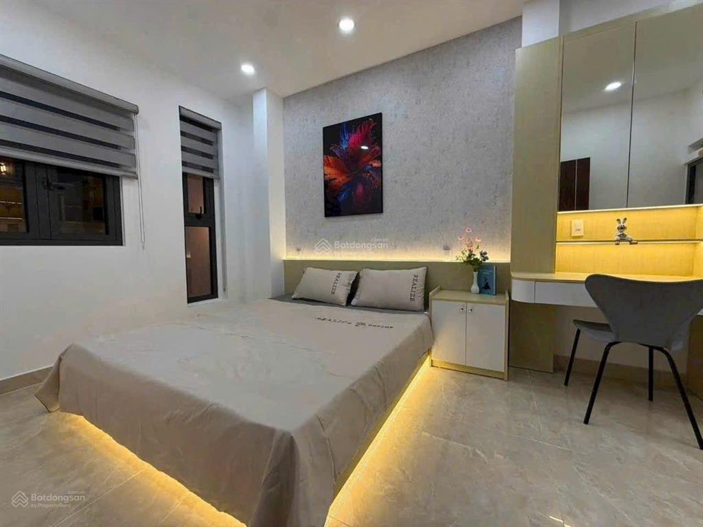 Bán căn nhà trung tâm gò vấp đầy đủ nội thất sát emart