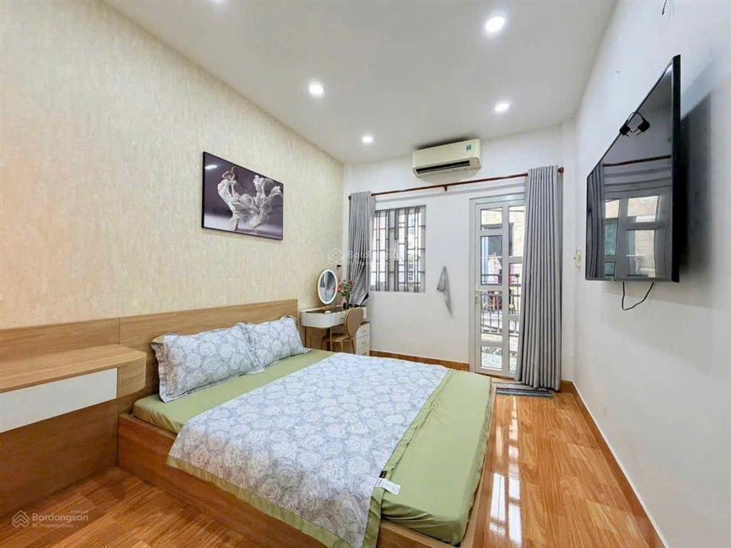 Bán căn nhà trung tâm phường 10 gần ngã 5 chuồng chó