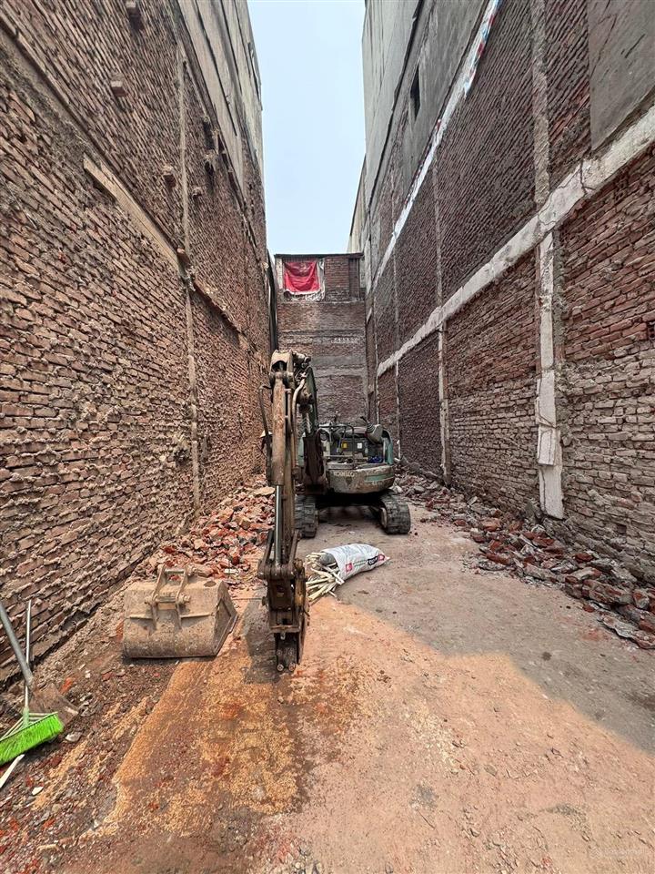 Sốc ! chỉ hơn 200 triệu/m2 lô đất 76 m2 mặt phố trần cung cầu giấy. sổ vuông. xây toà kinh doanh