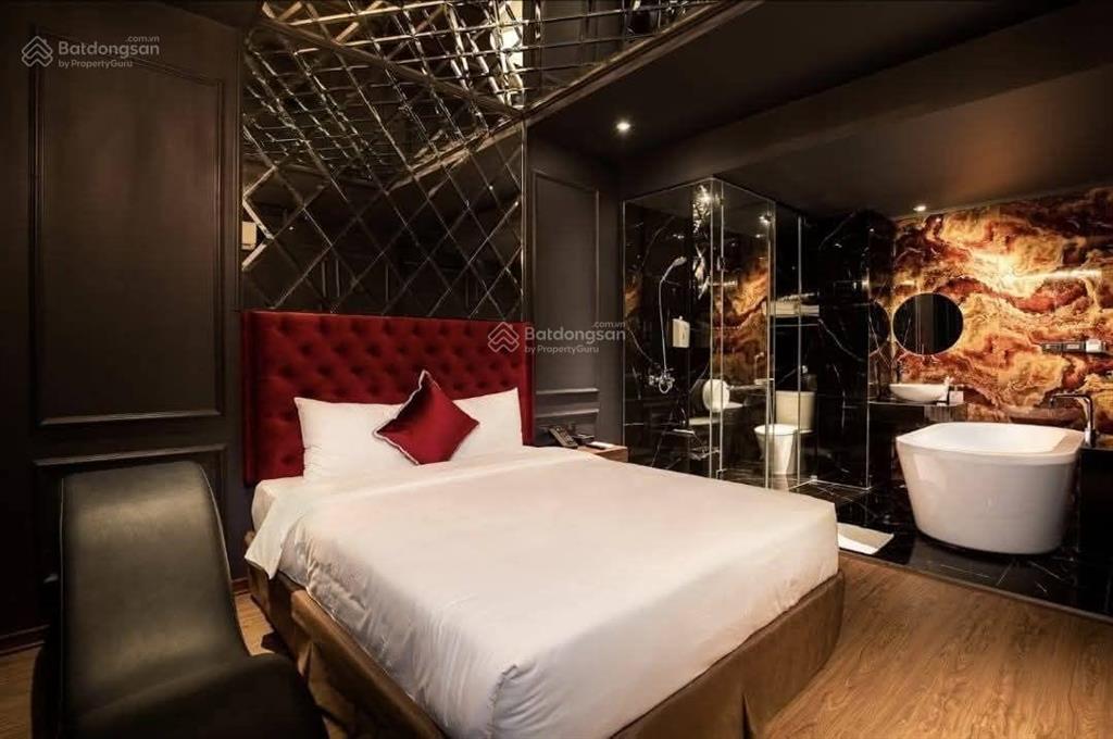 Bán toà khách sạn mặt phố yên hoa tây hồ. 256 m2, 10 tầng vận hành chuyên nghiệp. sổ đẹp. 165 tỷ