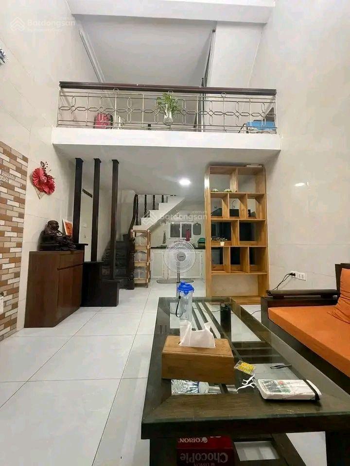 Tôn đức thắng đống đa 4 tầng ở ngay. 4,3 tỷ. sổ đỏ riêng, nhà riêng 4 tầng kiên cố ở lâu dài. hiếm