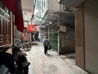 Tôn đức thắng đống đa 4 tầng ở ngay. 4,3 tỷ. sổ đỏ riêng, nhà riêng 4 tầng kiên cố ở lâu dài. hiếm