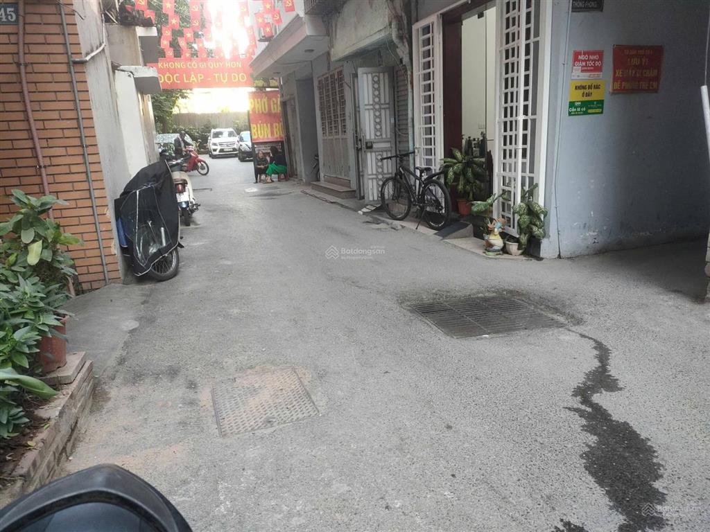 Nhà tôn đức thắng, văn miếu đống đa, 20/23m2, công năng 5 tầng, sổ đỏ riêng, cách ô tô 10m, 4,9 tỷ