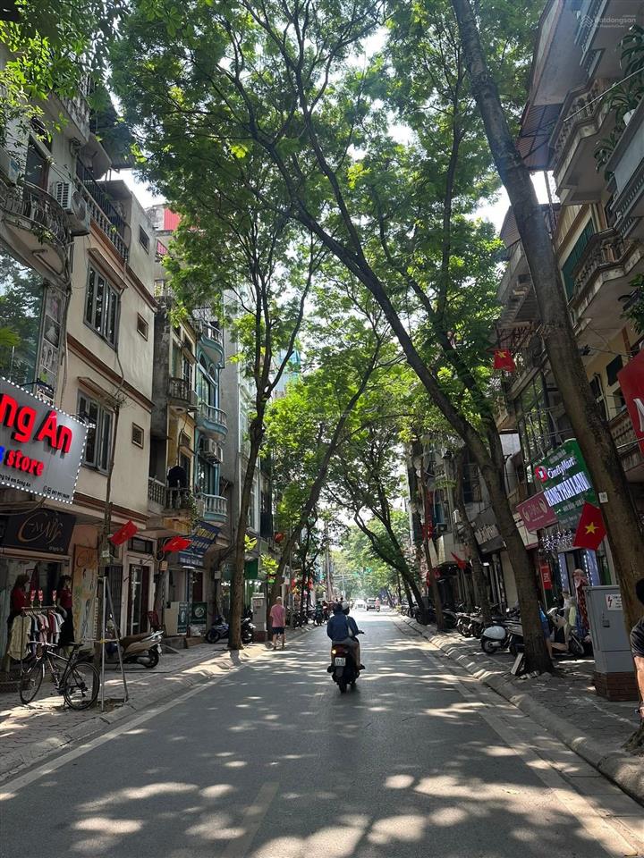 Bán nhà mặt phố nghĩa tân cầu giấy, ngã tư kinh doanh đắc địa, 55m 4 tầng. sổ đỏ sẵn. 22,5 tỷ có tl
