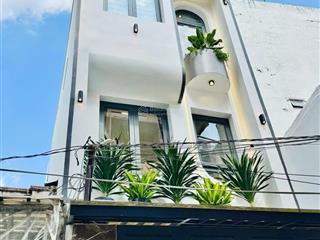 Cực hiếm kha vạn cân 3 tỷ 690 nhà 3 lầu, hẻm 6m, 48,6m, sổ hồng riêng