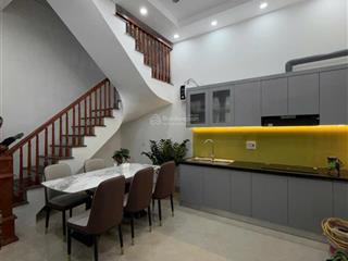 Cực đẹp! lò đúc 30m, 5 tầng, 6.95 tỷ, lô góc, gần phố, gần ô tô, dân trí cao