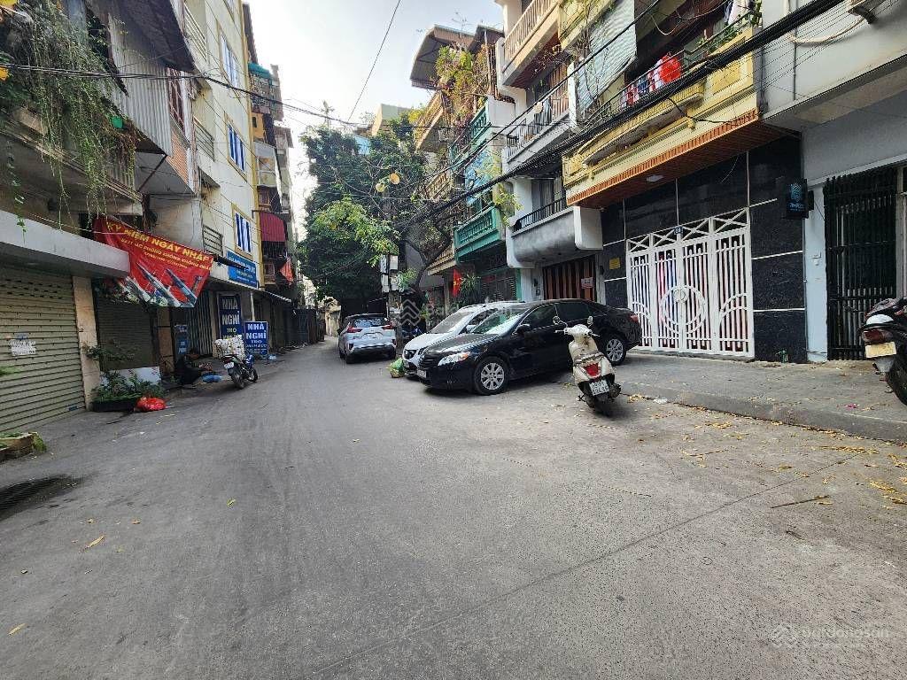 Cực hiếm! nhà phố 8/3, 60m, lô góc vỉa hè, ô tô tránh, kinh doanh sầm uất, 16.5 tỷ