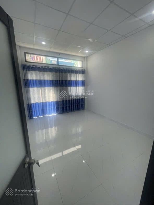 Hẽm thông 4m, hàn hải nguyên, phường bình thới ( p9, q11 cũ).dt 3.5x8m.giá 5.2 tỷ ( thương lượng)