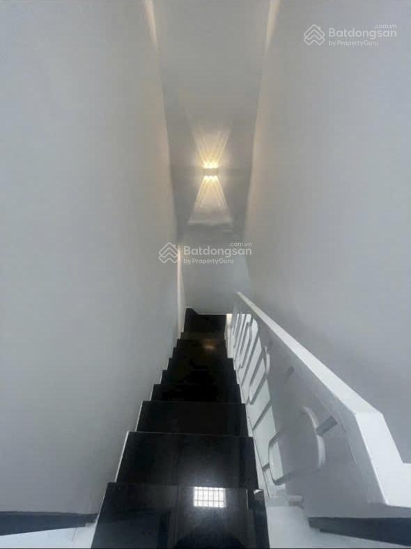 Hẽm thông 4m, hàn hải nguyên, phường bình thới ( p9, q11 cũ).dt 3.5x8m.giá 5.2 tỷ ( thương lượng)