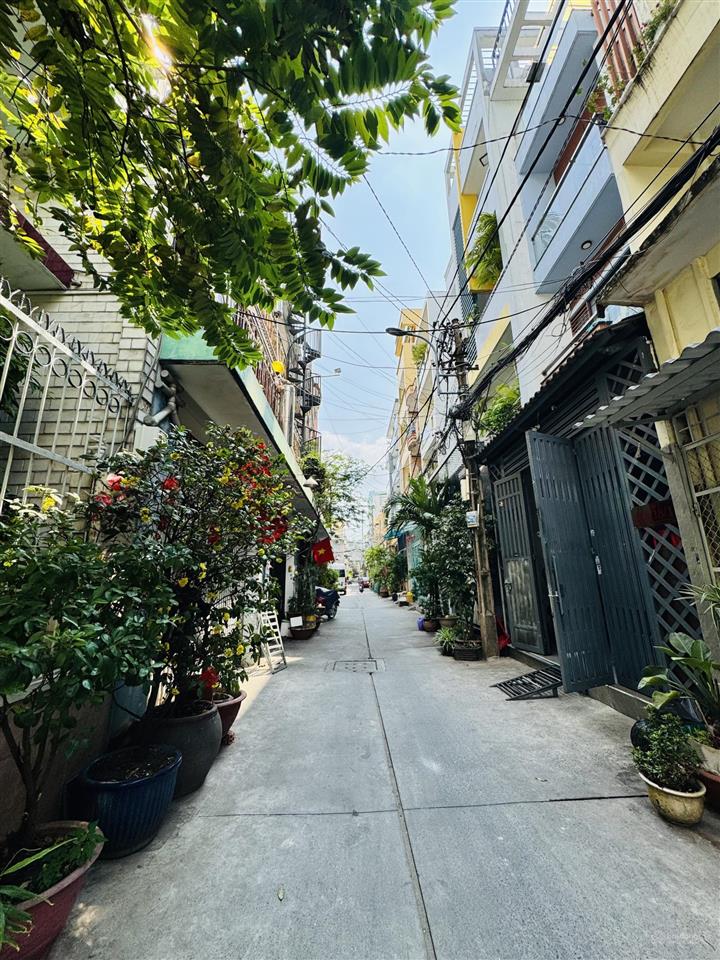 Hxt thông đường bình thới, ngay trung tâm hành chính. dt 4.2 x16m