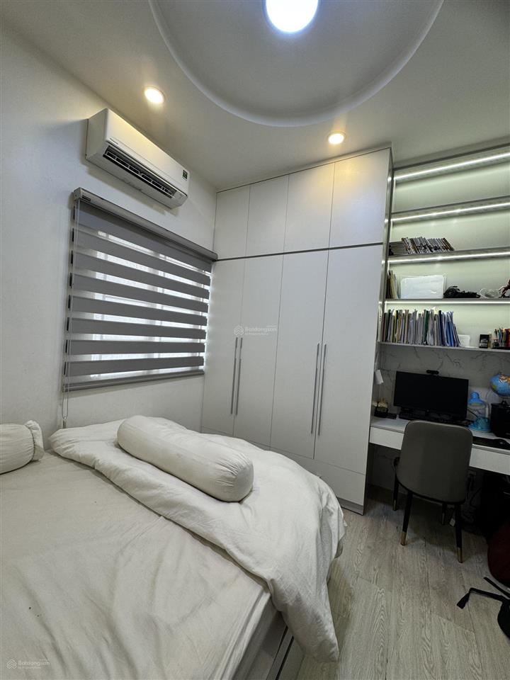 Căn hộ 9.03 lầu 9 lô 5 chung cư phú thọ. diện tích 66m2.