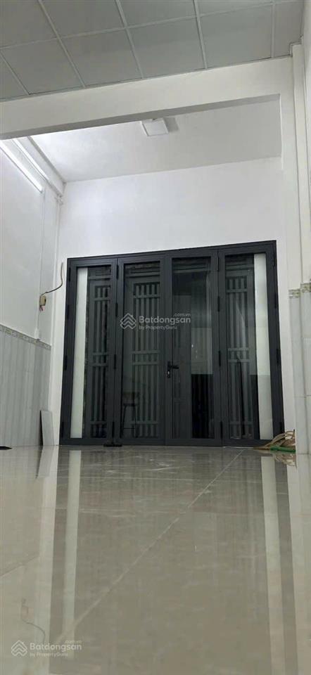 Ngay vòng xoay lê đại hành, hẻm bình thới quận 11. dt 3,5x15m
