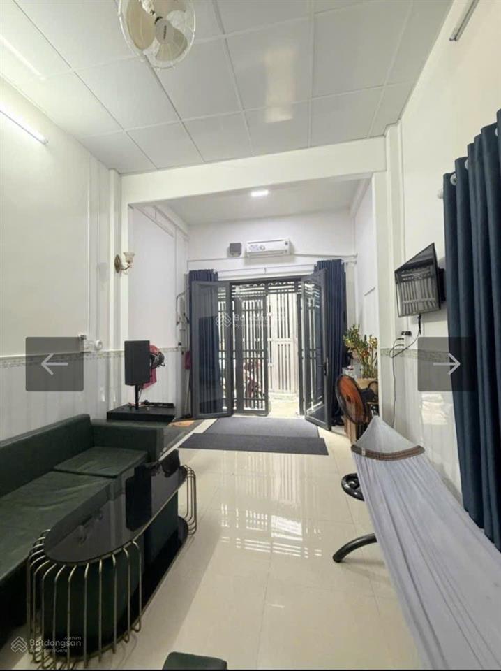 Ngay vòng xoay lê đại hành, hẻm bình thới quận 11. dt 3,5x15m