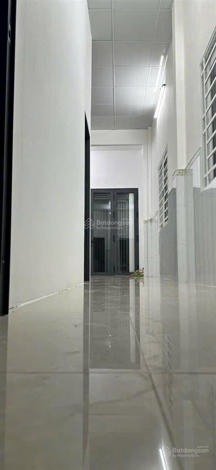 Ngay vòng xoay lê đại hành, hẻm bình thới quận 11. dt 3,5x15m