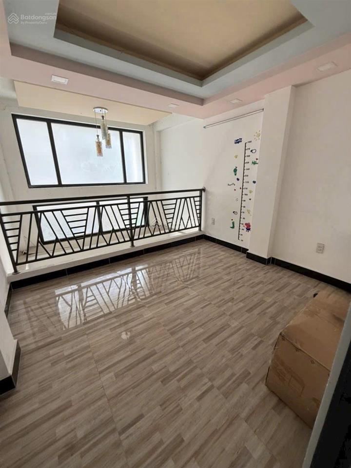 Nhà hẻm thông 10 mét kinh doanh  hàn hải nguyên (phường hoà bình) quận 11. 5 tầng.