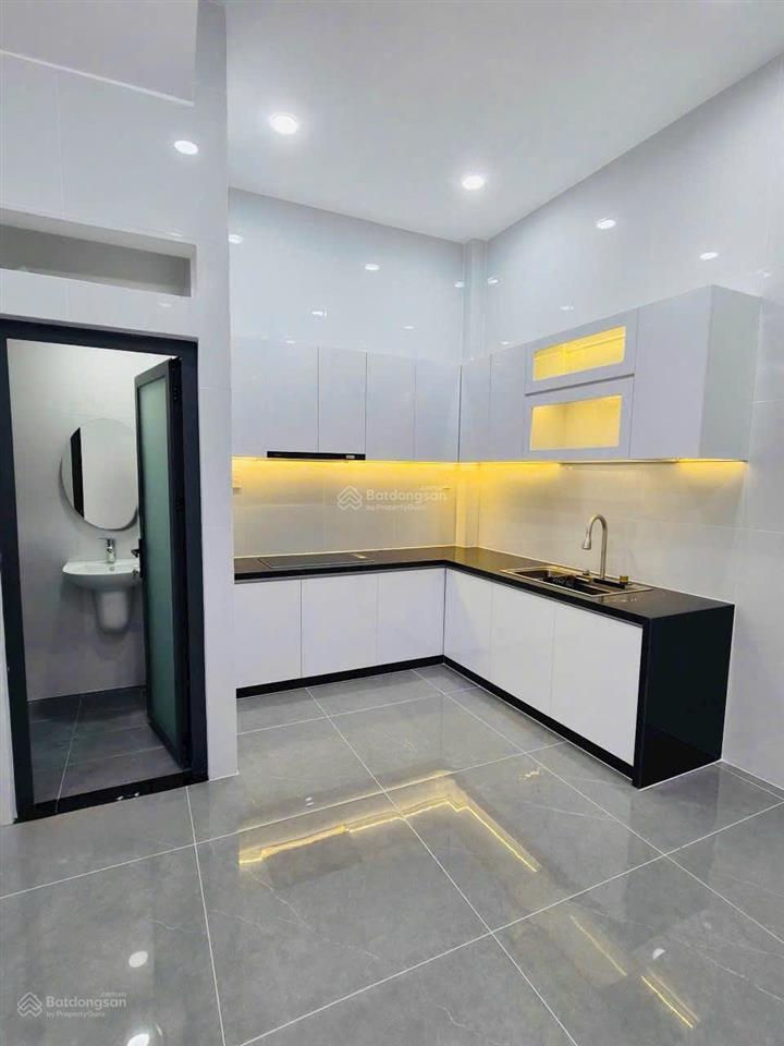 Hxh cách mt 30 mét  lương thế vinh, tân phú. nhà 4 tầng. giảm còn 7,7 tỷ