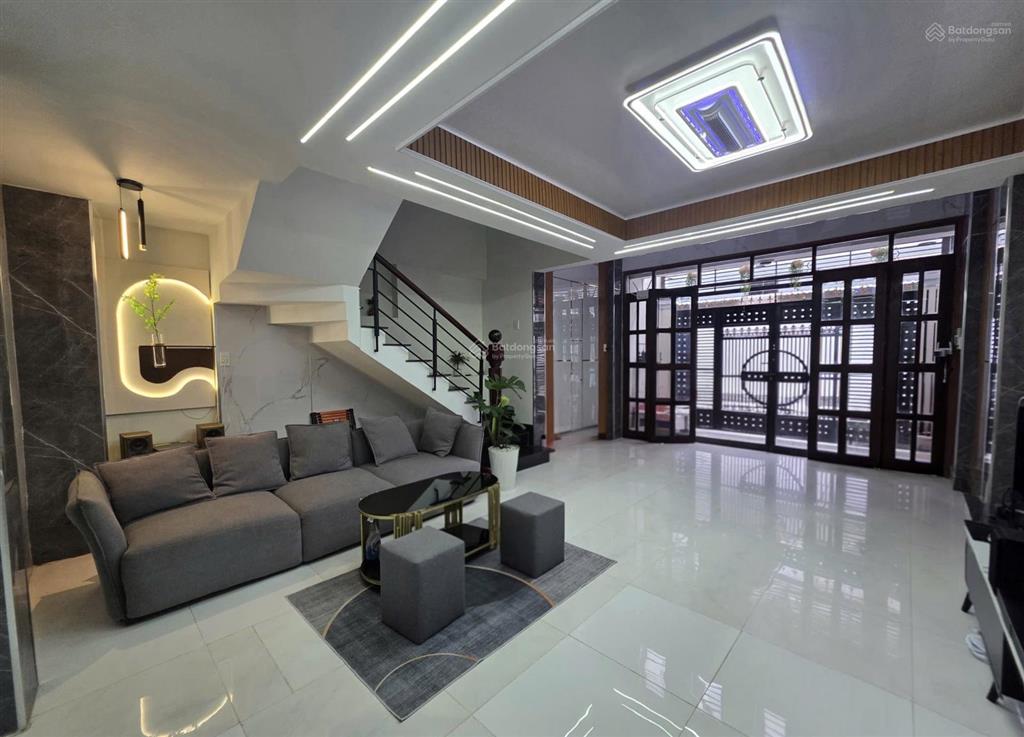 Bán nhà 568/5a lạc long quân, p. hoà bình. hoa hồng 1%.