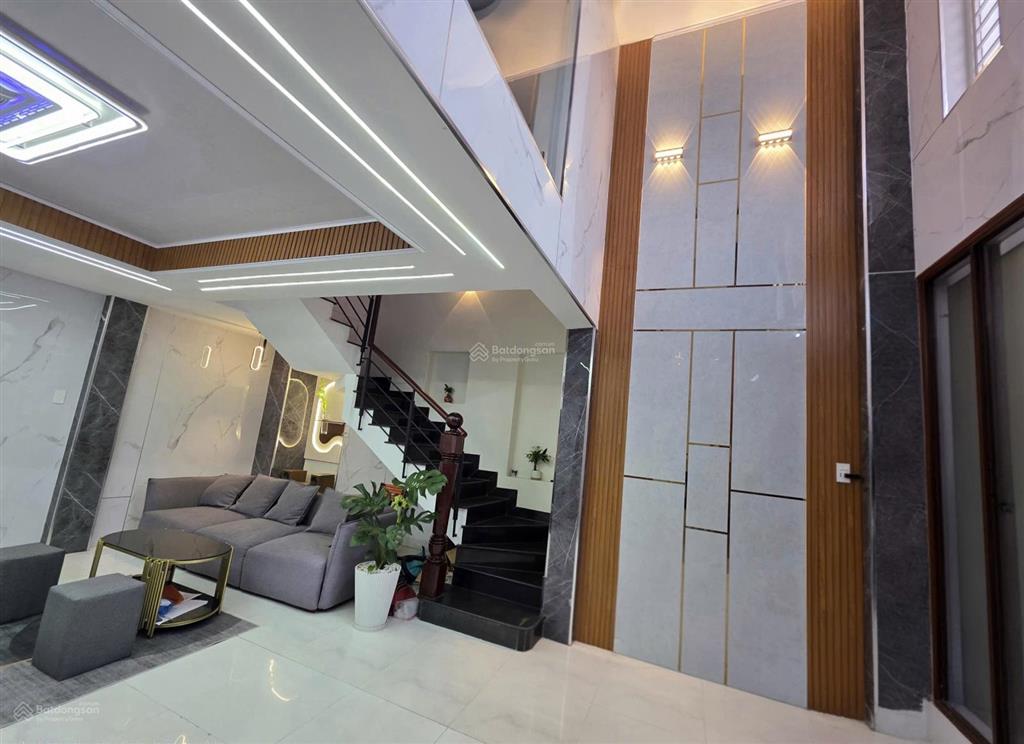 Bán nhà 568/5a lạc long quân, p. hoà bình. hoa hồng 1%.