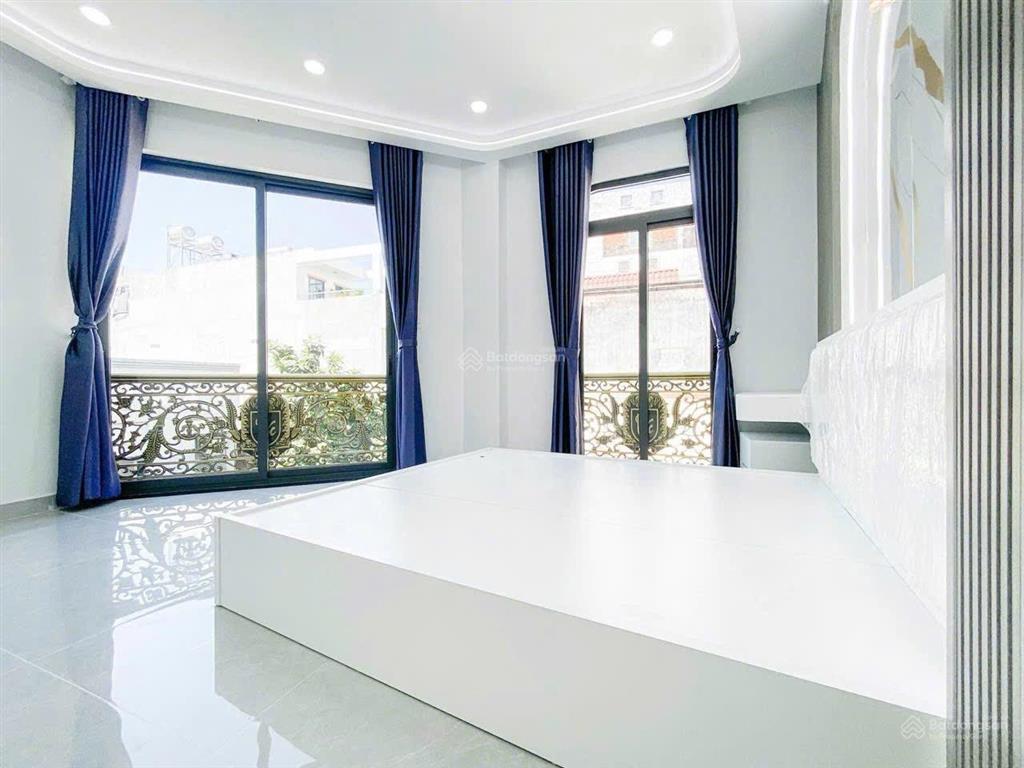 Bán biệt thự mini khu vip tô hiệu, gần lũy bán bích đầm sen, cách mặt tiền chỉ 10m. 5 tầng.