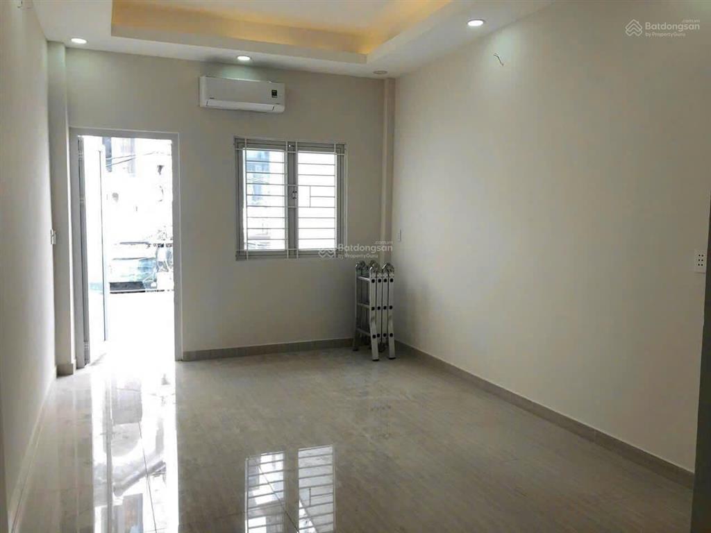 Nhà 2 tầng hẻm 5m cách mạng tháng 8, p. tân sơn nhất, tân bình.