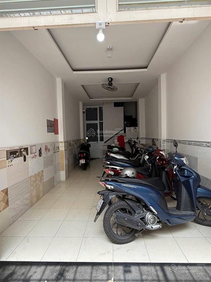 Nhà 4 tầng  lê văn sỹ, p. phú nhuận. dt 3.5x15.8m. (8pn8wc). giá 8.79 tỷ (tl)