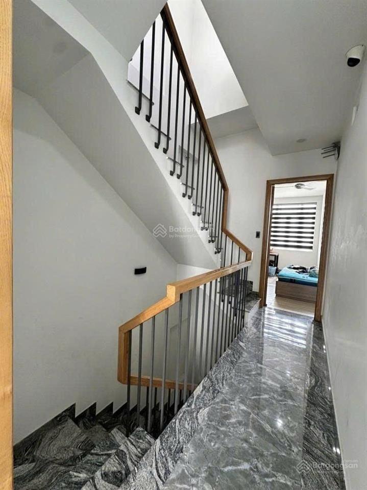 Nhà 5 tầng hẻm xe hơi  huỳnh thiện lộc,p. phí trung, tân phú. dt 4x14m. 5pn 5wc. phòng dứoi trêt