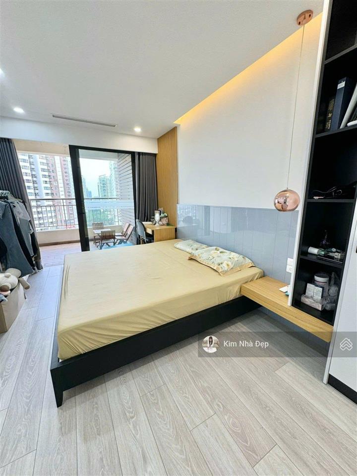 Cần tiền bán gấp chung cư 34t hoàng đạo thuý cầu giấy 135m 3n3w nhỉnh12 tỷ sổ đỏ lâu dài 0915 394 ***