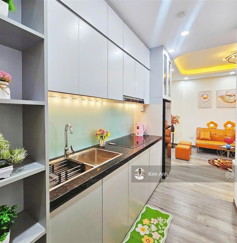 Chính chủ cần bán chung cư a6c nam trung yêncầu giấy 55m2 2n2w sổ đỏ 4,x tỷ full nt đồ mới xịn