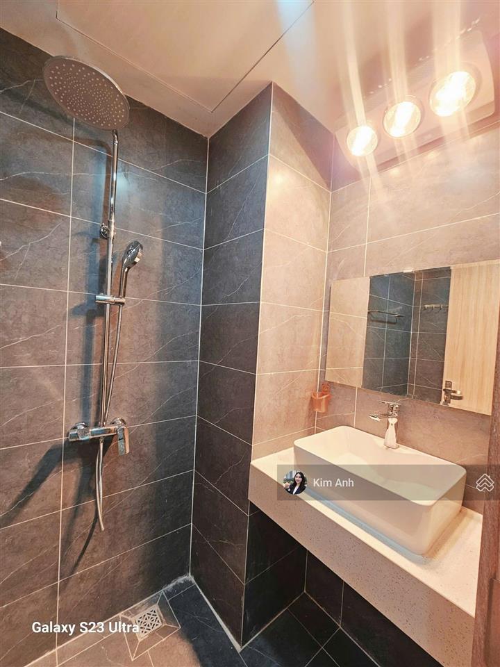 Chính chủ bán chung cư a6c 2pn 2vs nổi bật cầu giấy 55m sổ đỏ nhỉnh 3 tỷ nhà đẹp full đồ ở ngay