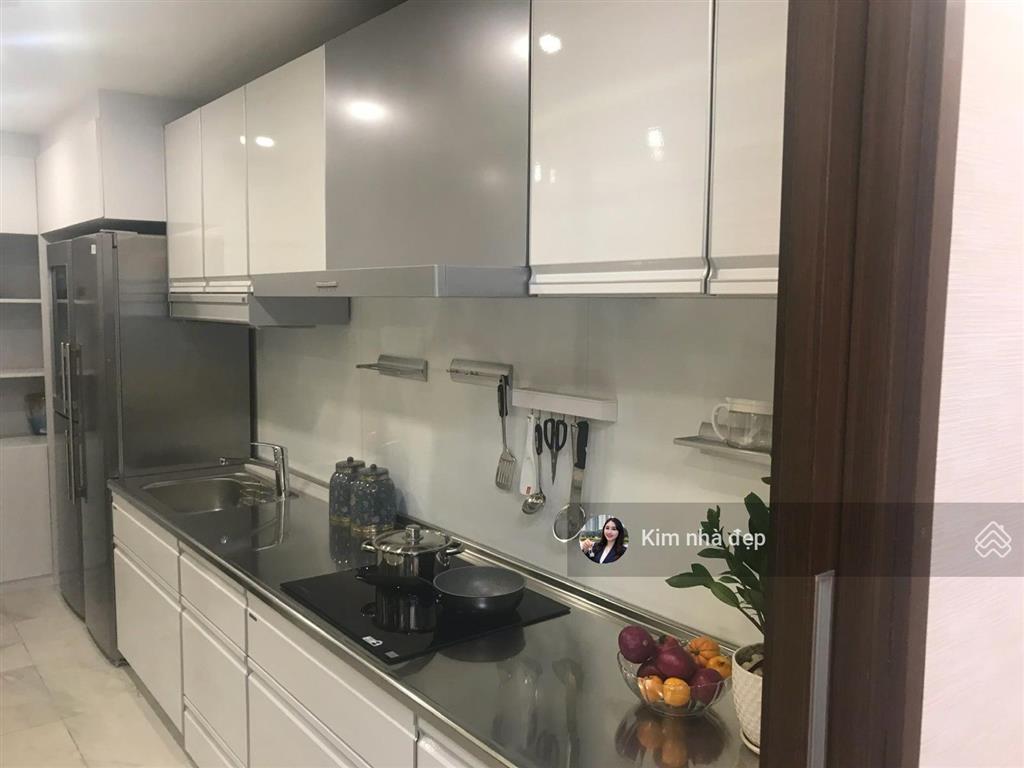 Chính chủ gửi bán e4 yên hòa park view cầu giấy 182m 4 ngủ sổ đỏ lâu dài 22 tỷ còn bớt 0915 394 ***