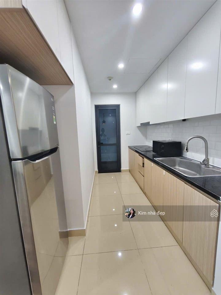 Cần tiền bán gấp chung cư resco cổ nhuế 65m 2n2w nhà đẹp full đồ ở ngay sổ đỏ lâu dài 5 tỷ còn tl