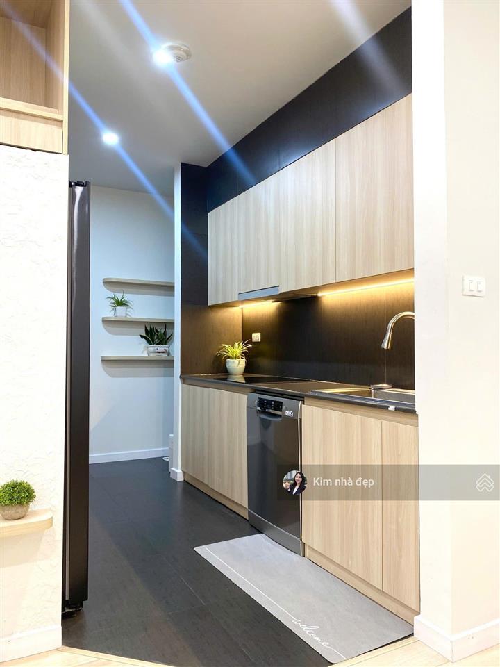 Cần tiền bán gấp chung cư b6a nam trung yên cầu giấy 60m² 2n2w full nội thất xịn xò 5,3 tỷ sổ đỏ
