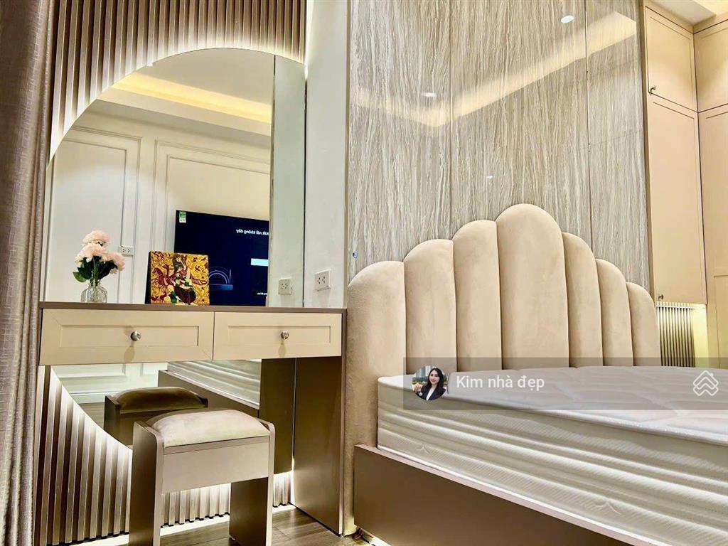 Chung cư ngay keangnam a6 mạc thái tổ căn hộ 2 ngủ nội thất mới tinh sách vali ở ngay mời thuê 14tr