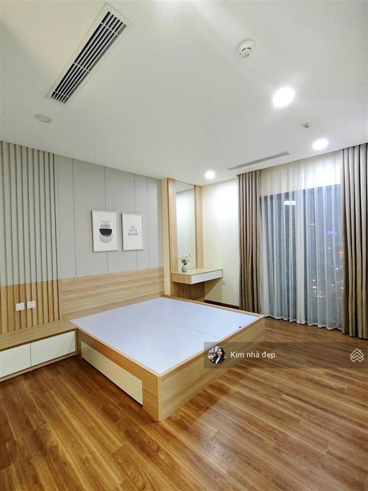 Bán gấp ch chung cư vinata tower cầu giấy 87m 3n2w sổ đỏ lâu dài 8,25 tỷ full nội thất 0915 394 ***