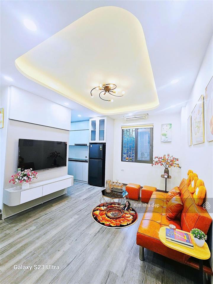 Cần tiền cắt lỗ ch chung cư a6 mạc thái tổ 55m2, 2n2w sổ đỏ lâu dài full nội thất, nhỉnh 4 tỷ