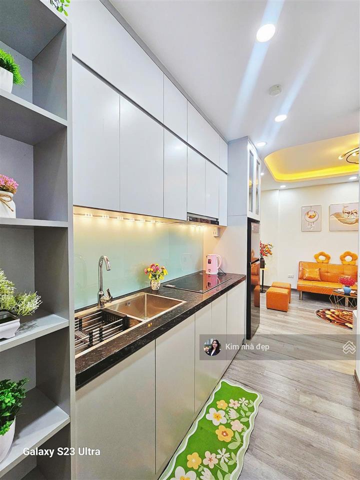 Cần tiền cắt lỗ ch chung cư a6 mạc thái tổ 55m2, 2n2w sổ đỏ lâu dài full nội thất, nhỉnh 4 tỷ