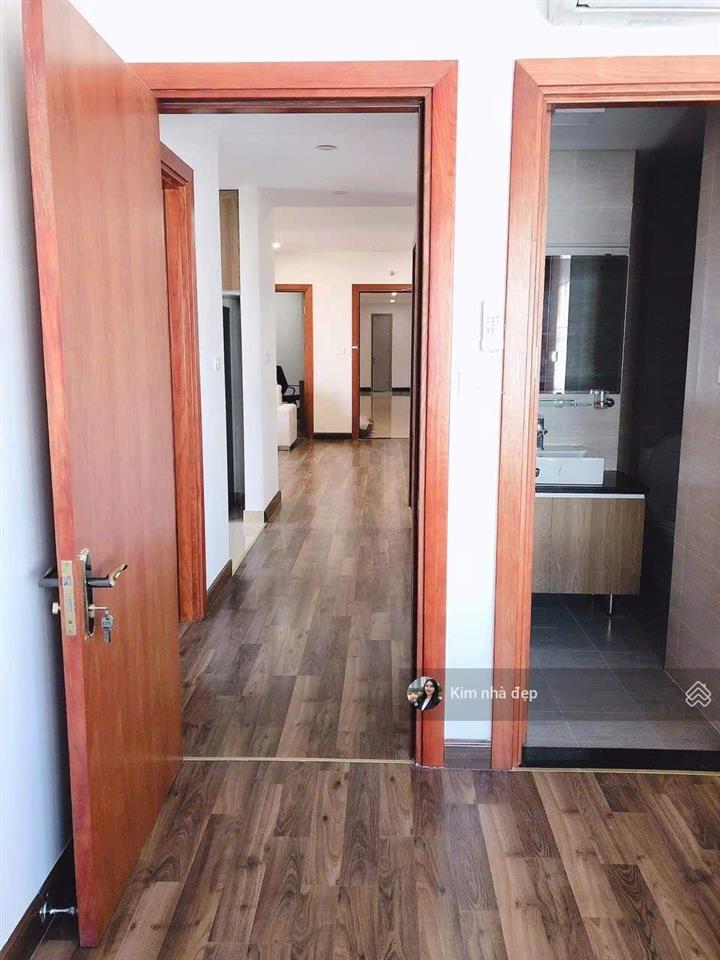 Cần tiền bán gấp chung cư goldmark city 136 hồ tùng mậu dt 105m 3 ngủ 2 wc full nội thất nhỉnh 6 tỷ
