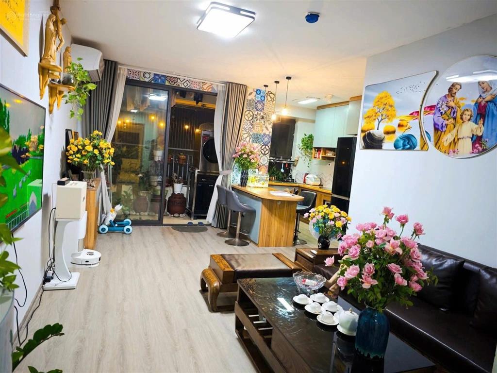 Cần tiền bán gấp căn góc 2 ngủ flc garden city đại mỗ 68m nhỉnh 4 tỷ sổ đỏ lâu dài full nội thất