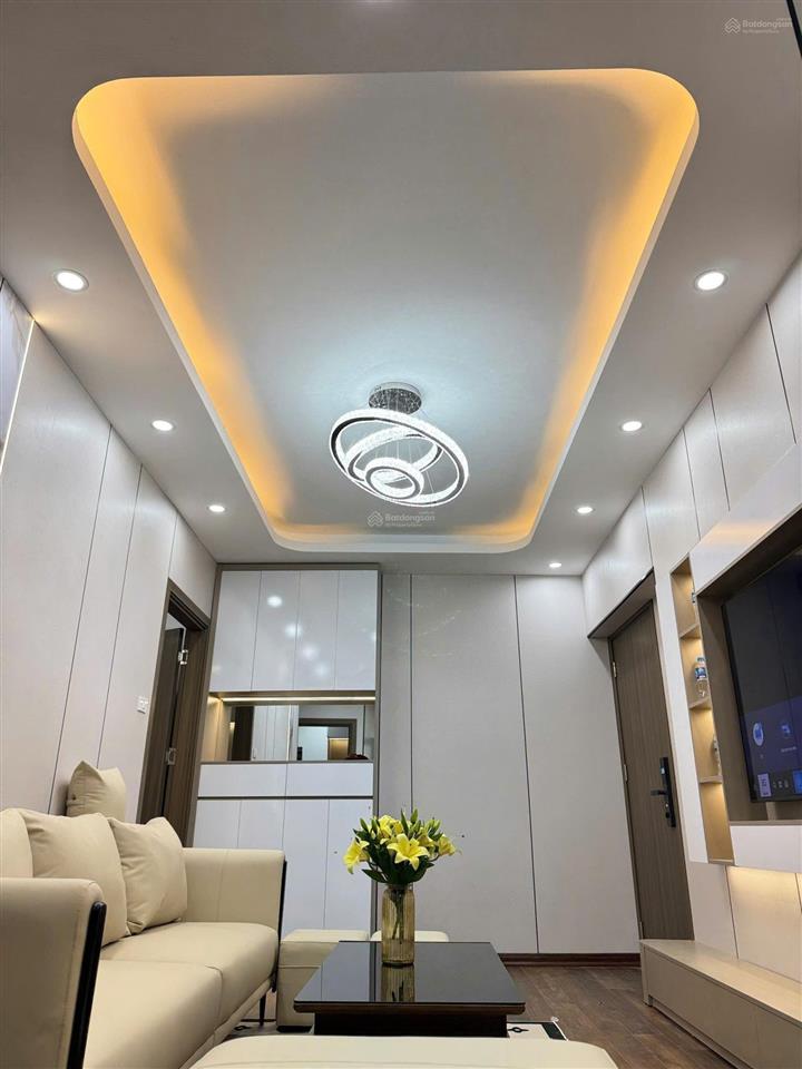 Bán chung cư a6c nam trung yên, mạc thái tổ 2pn2wc giá tốt full nội thất xịn xò 3,95 tỷ