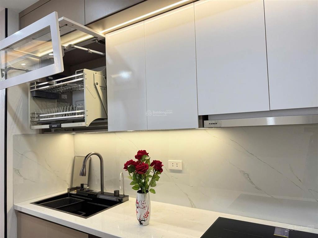 Bán chung cư a6c nam trung yên, mạc thái tổ 2pn2wc giá tốt full nội thất xịn xò 3,95 tỷ