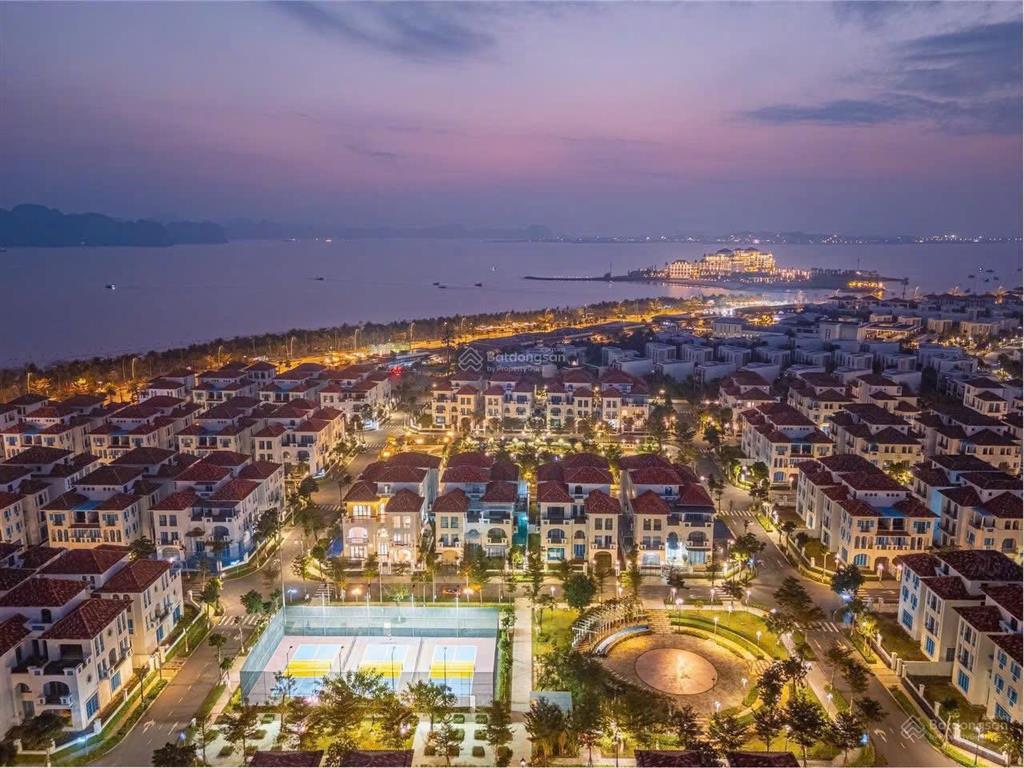 Bán bt tại sun grand city feria hạ long, 113 triệu / m2, 210m2