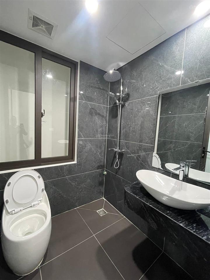 Thạch bàn cực hiếm 6 tầng thang máy ô tô vào nhà full nội thất chỉ 11.86 tỷ
