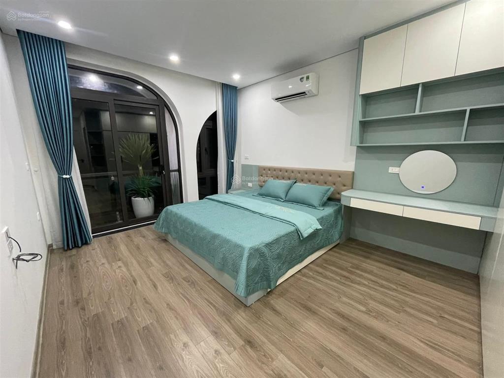 Thạch bàn cực hiếm 6 tầng thang máy ô tô vào nhà full nội thất chỉ 11.86 tỷ