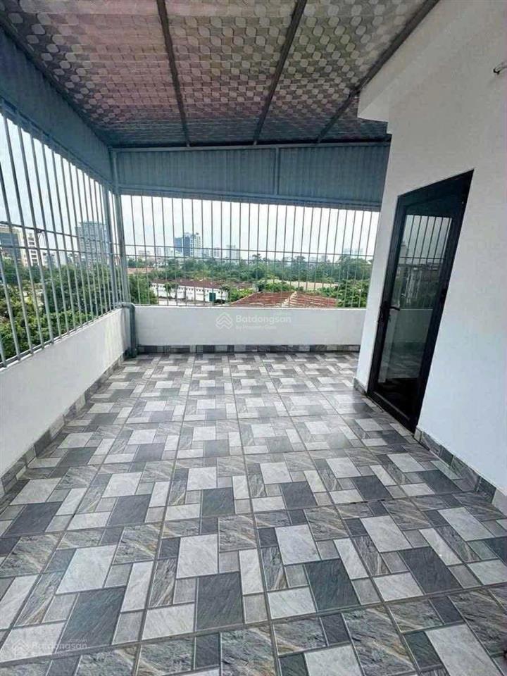 Siêu phẩm nguyễn văn cừ 60m2, nhà mới thang máy full nội thất ngõ rộng giá cực tốt