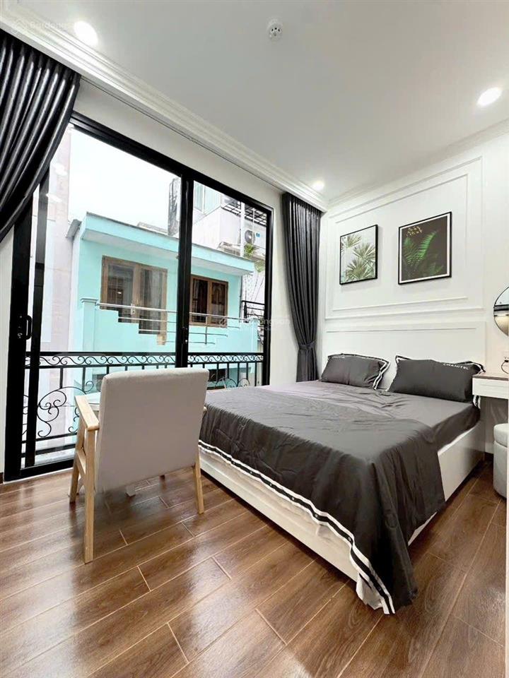 Studio ban công thiết kế cổ điển tại bà huyện thanh quan, q3, hcm