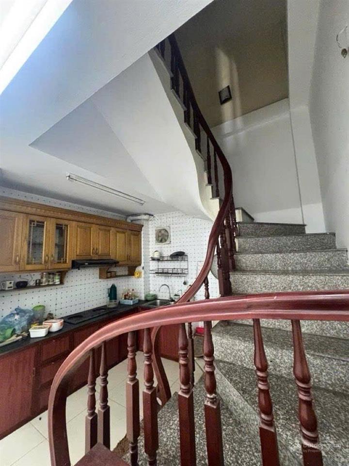 Bán nhà đường lángnhà dân xây dt42m2x4t mt 3,6m50m ra phố giá chỉ 9,5 tỷ