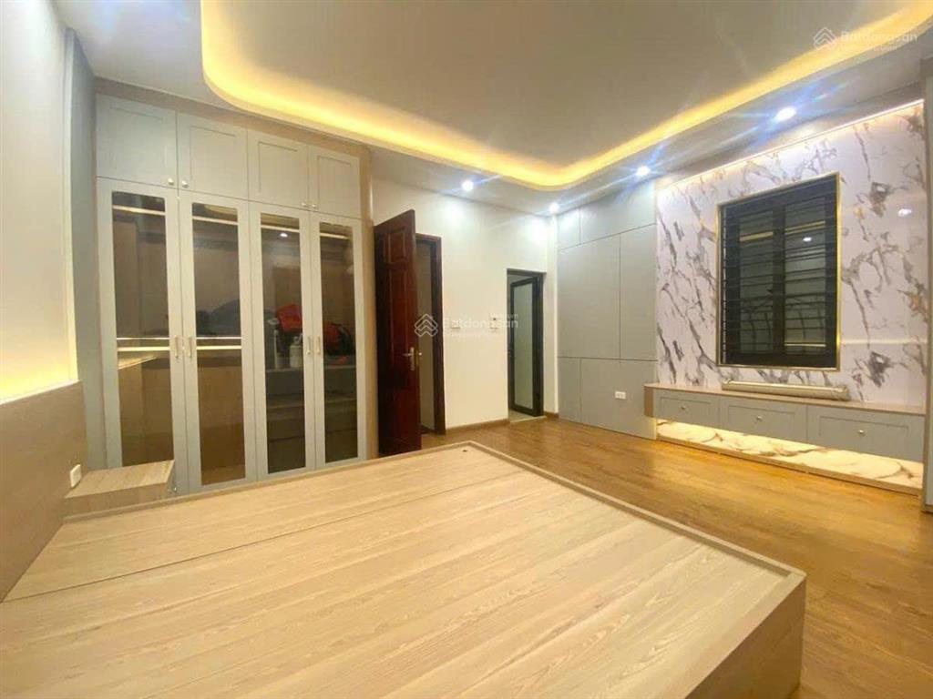 Bán nhà trần cung, bắc từ liêm32m2x5tlô gócgiá 9.5 tỷ