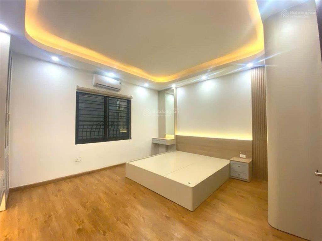 Bán nhà trần cung, bắc từ liêm32m2x5tlô gócgiá 9.5 tỷ