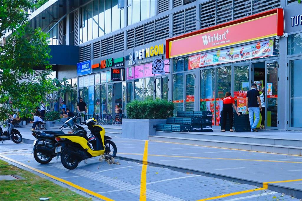 Sổ hồng sang nhượng shophouse 104.1m2  kinh doanh sầm uất, cho thuê từ 20tr/tháng   0906 589 ***