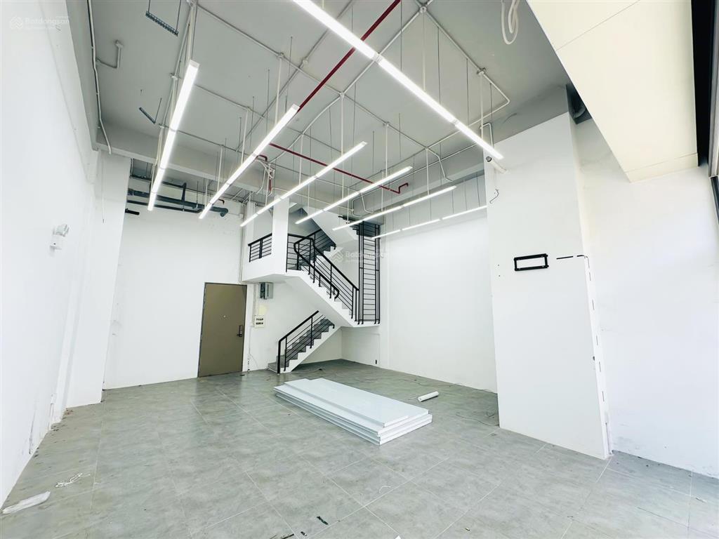 Sổ hồng sang nhượng shophouse 104.1m2  kinh doanh sầm uất, cho thuê từ 20tr/tháng   0906 589 ***